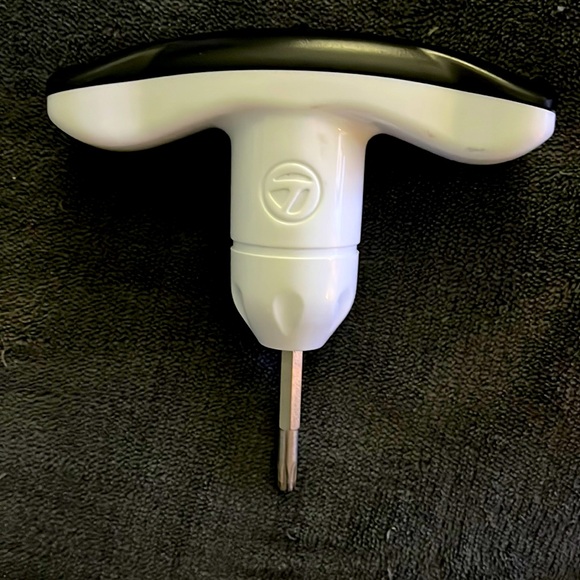 TaylorMade Golf FCT Torque Wrench - Picture 2 of 5